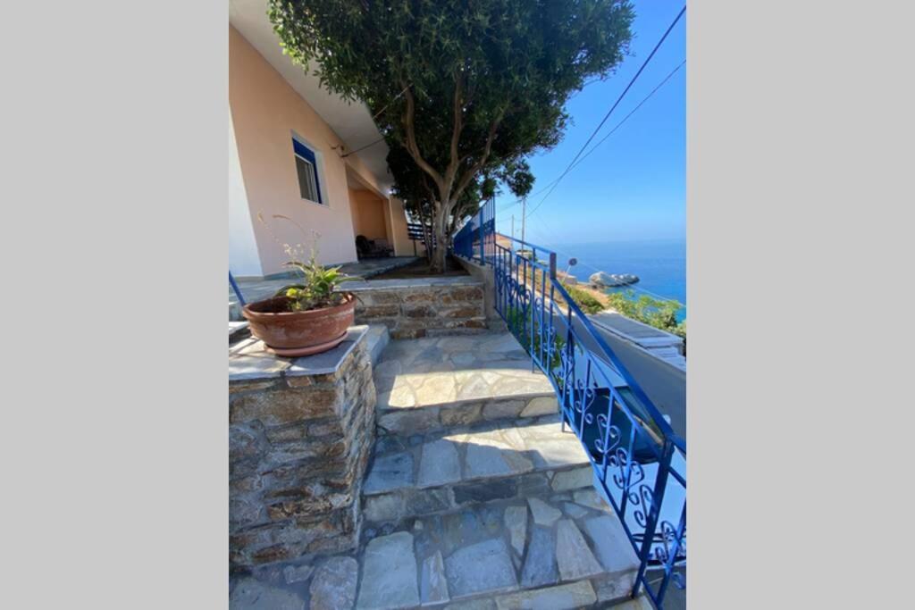 Πέτρινη Αυλή, Αρμενιστης Ικαρια Villa Armenisztísz Kültér fotó