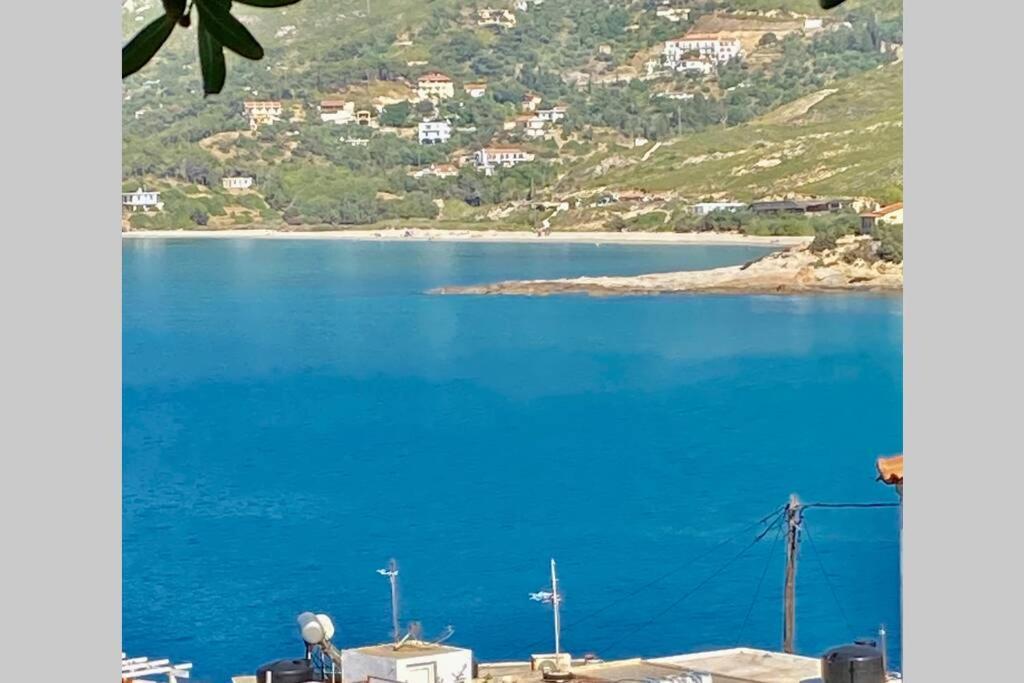 Πέτρινη Αυλή, Αρμενιστης Ικαρια Villa Armenisztísz Kültér fotó