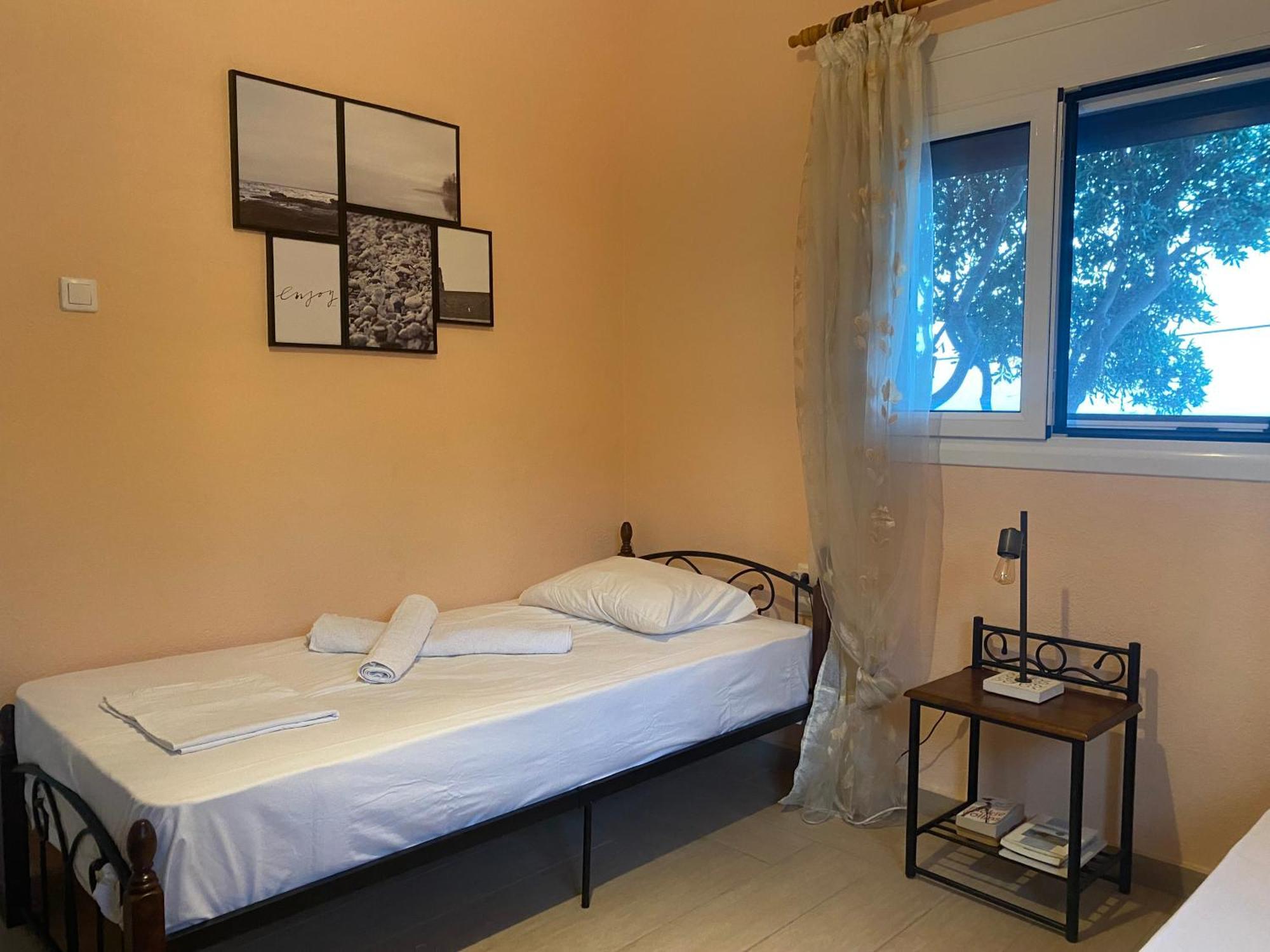 Πέτρινη Αυλή, Αρμενιστης Ικαρια Villa Armenisztísz Kültér fotó