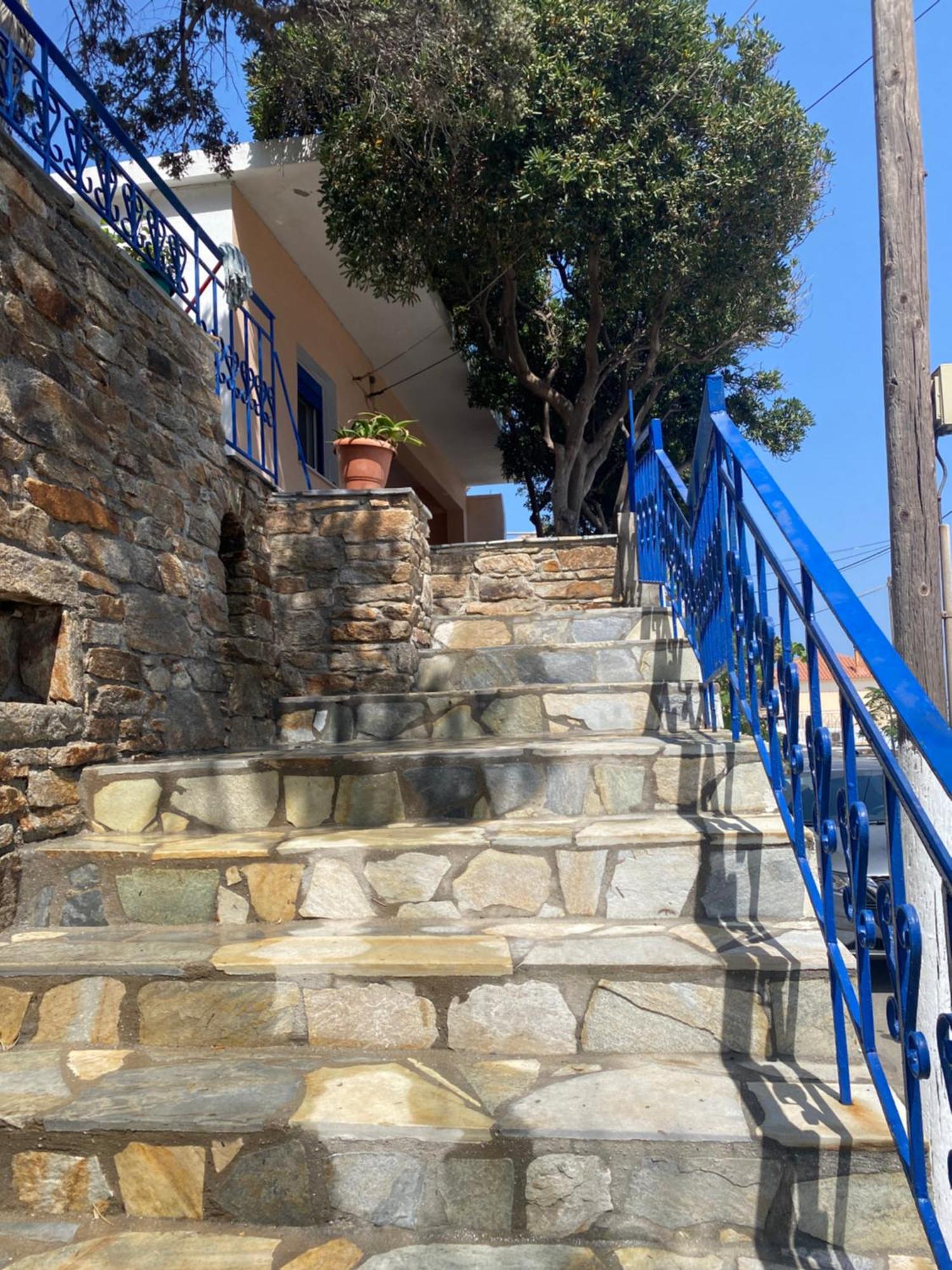 Πέτρινη Αυλή, Αρμενιστης Ικαρια Villa Armenisztísz Kültér fotó